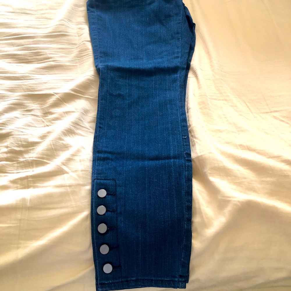 LOFT Curvy Skinny Jeans!